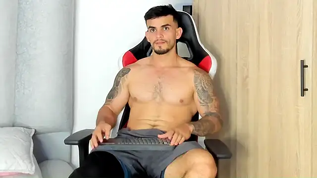 Ricardogo19 online show from 06-28-26, 07:31