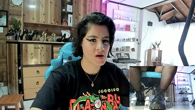 Snapshot of Cristina_Vanegas631 chatting on 10-10-25, 09:36 Cristina Vanegas631 online show from 10-10-25, 09:36