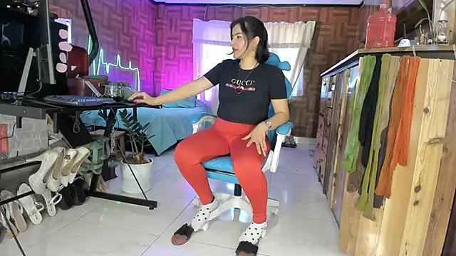 Snapshot of Cristina_Vanegas631 chatting on 02-07-26, 05:27 Cristina Vanegas631 online show from 02-07-26, 05:27