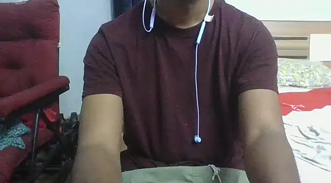 Snapshot of IndianEurope chatting on 01-07-25, 06:56 IndianEurope online show from 01-07-25, 06:56