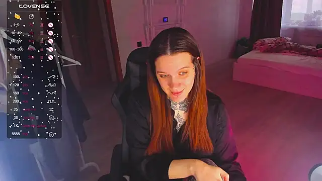 Snapshot of AizaRose chatting on 02-10-26, 03:21 AizaRose online show from 02-10-26, 03:21