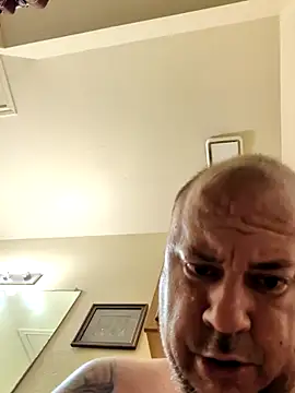 Snapshot of Tyrish361 chatting on 11-08-25, 01:22 Tyrish361 online show from 11-08-25, 01:22