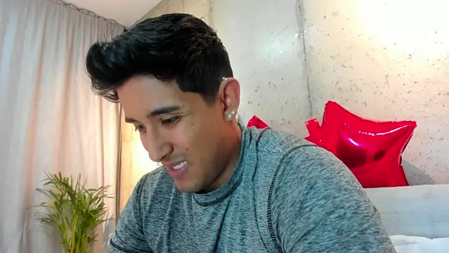Snapshot of Alan_greek_1 chatting on 02-16-25, 12:41 Alan greek 1 online show from 02-16-25, 12:41