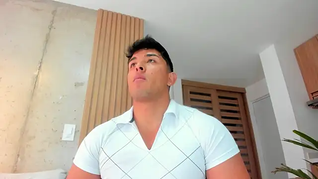 Snapshot of Alan_greek_1 chatting on 03-21-25, 01:45 Alan greek 1 online show from 03-21-25, 01:45