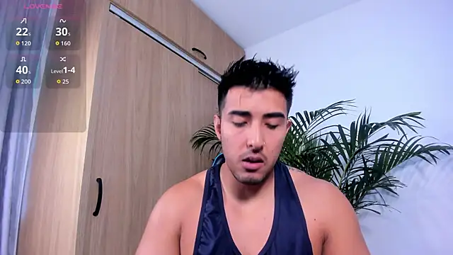 Snapshot of Alan_greek_1 chatting on 10-18-25, 11:00 Alan greek 1 online show from 10-18-25, 11:00