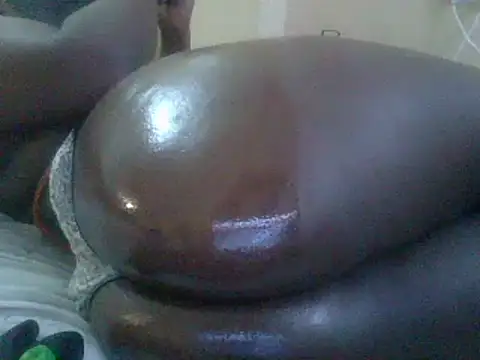 Snapshot of Pretty_ass11 chatting on 03-08-25, 01:06 Pretty ass11 online show from 03-08-25, 01:06