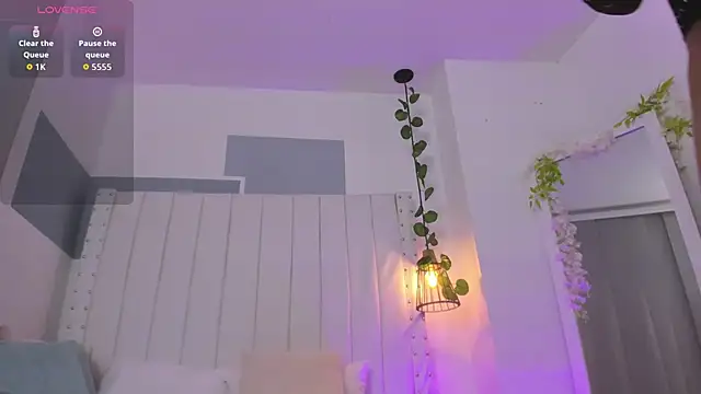 hannah gray online show from 10-29-25, 11:12