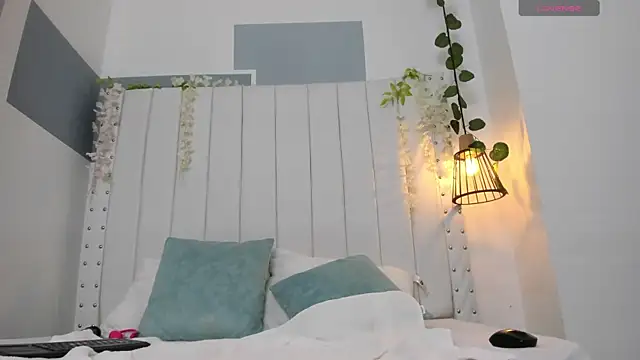 hannah gray online show from 11-25-25, 11:10