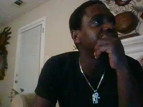 Snapshot of Hugedick0071 chatting on 12-11-24, 04:18 Hugedick0071 online show from 12-11-24, 04:18