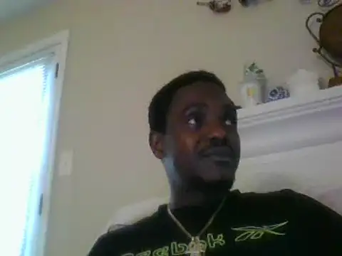 Snapshot of Hugedick0071 chatting on 12-16-24, 07:43 Hugedick0071 online show from 12-16-24, 07:43