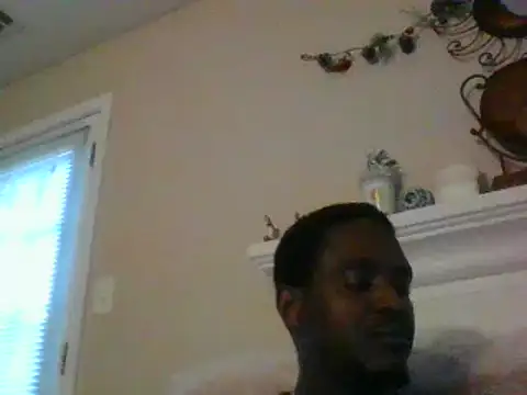 Snapshot of Hugedick0071 chatting on 12-18-24, 09:40 Hugedick0071 online show from 12-18-24, 09:40