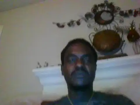 Snapshot of Hugedick0071 chatting on 12-23-24, 11:17 Hugedick0071 online show from 12-23-24, 11:17
