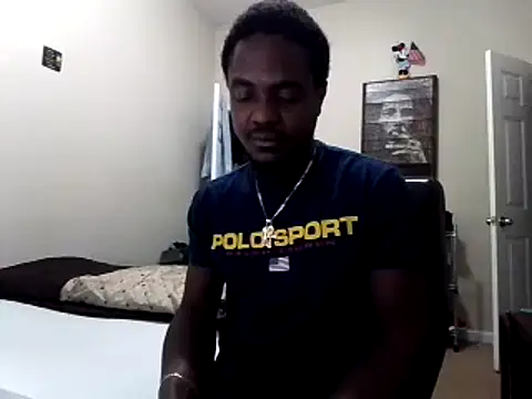 Snapshot of Hugedick0071 chatting on 02-12-25, 03:27 Hugedick0071 online show from 02-12-25, 03:27