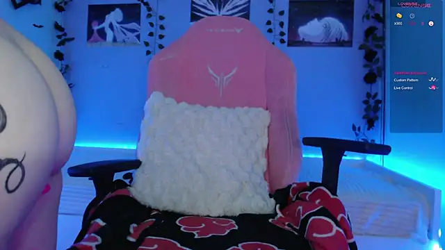 Snapshot of Scarlettsrorm chatting on 02-14-25, 05:30 Scarlettsrorm online show from 02-14-25, 05:30