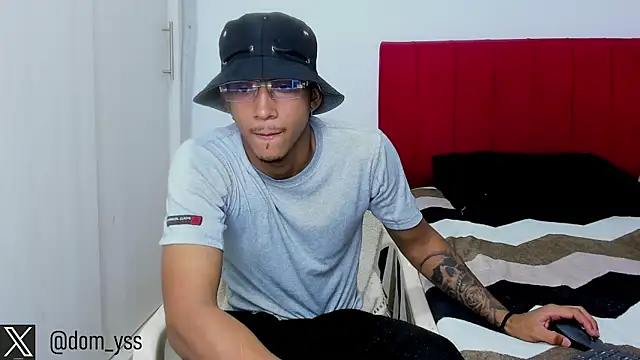 Snapshot of dominic_smith_ chatting on 02-27-25, 01:38 dominic smith online show from 02-27-25, 01:38