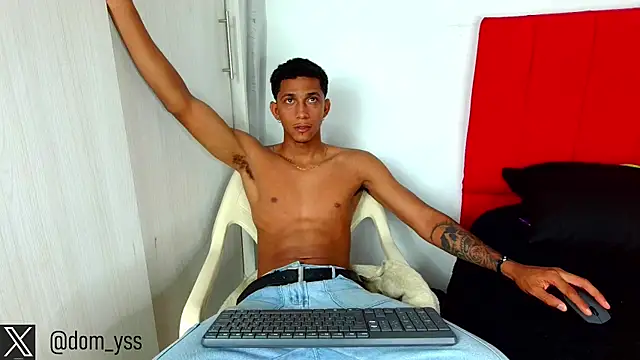 Snapshot of dominic_smith_ chatting on 03-06-25, 11:31 dominic smith online show from 03-06-25, 11:31