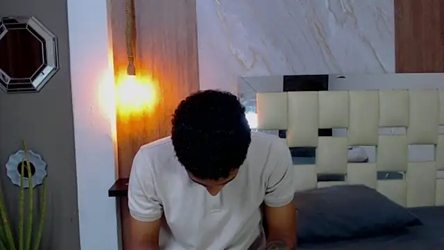 Snapshot of dominic_smith_ chatting on 03-23-25, 12:15 dominic smith online show from 03-23-25, 12:15