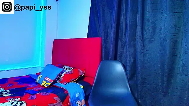 Snapshot of dominic_smith_ chatting on 10-12-25, 11:48 dominic smith online show from 10-12-25, 11:48