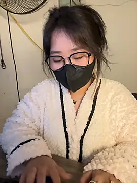 Jenni nana online show from 12-17-24, 04:34