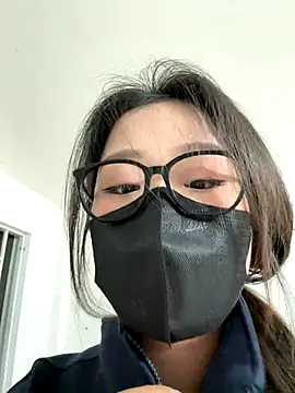 Jenni nana online show from 12-14-25, 03:23