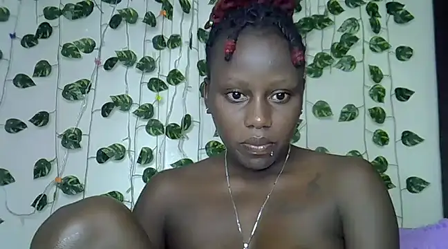 Snapshot of sexybree_ chatting on 01-18-25, 07:37 sexybree online show from 01-18-25, 07:37