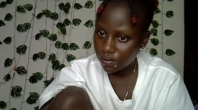 Snapshot of sexybree_ chatting on 01-21-25, 07:39 sexybree online show from 01-21-25, 07:39