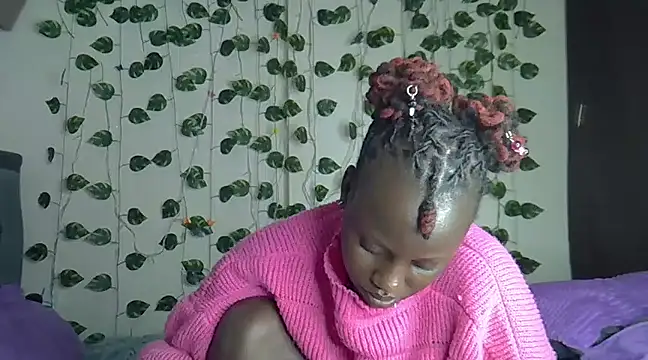 Snapshot of sexybree_ chatting on 01-28-25, 06:39 sexybree online show from 01-28-25, 06:39