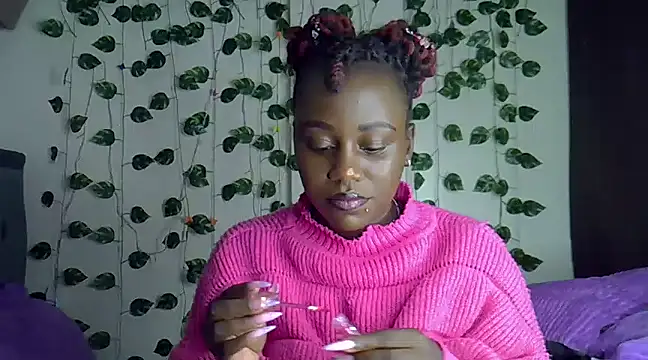 Snapshot of sexybree_ chatting on 01-28-25, 09:40 sexybree online show from 01-28-25, 09:40