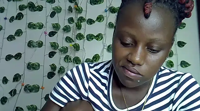 Snapshot of sexybree_ chatting on 02-04-25, 06:17 sexybree online show from 02-04-25, 06:17