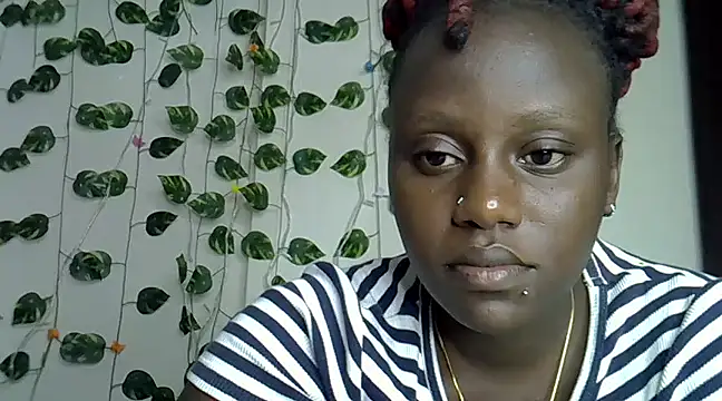 Snapshot of sexybree_ chatting on 02-05-25, 06:48 sexybree online show from 02-05-25, 06:48