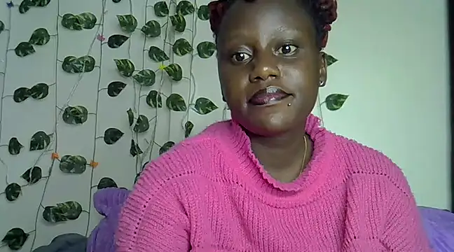 Snapshot of sexybree_ chatting on 02-06-25, 12:54 sexybree online show from 02-06-25, 12:54