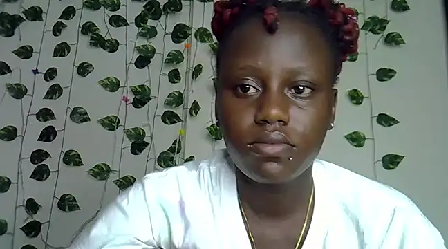 Snapshot of sexybree_ chatting on 02-14-25, 07:12 sexybree online show from 02-14-25, 07:12