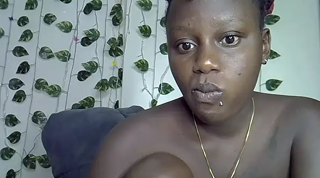 Snapshot of sexybree_ chatting on 02-19-25, 11:38 sexybree online show from 02-19-25, 11:38