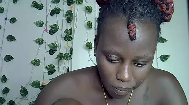 Snapshot of sexybree_ chatting on 02-20-25, 06:35 sexybree online show from 02-20-25, 06:35