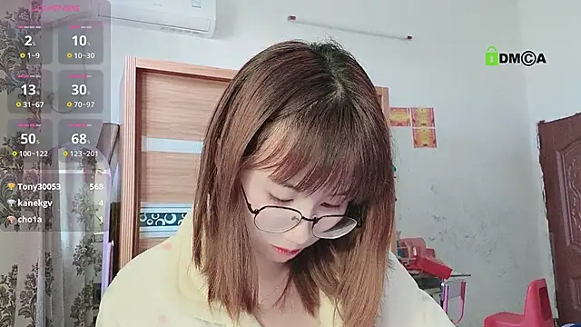 Snapshot of Lili_666 chatting on 02-28-25, 08:42 Lili 666 online show from 02-28-25, 08:42