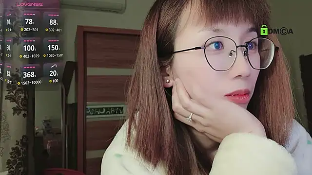 Snapshot of Lili_666 chatting on 03-06-25, 05:11 Lili 666 online show from 03-06-25, 05:11