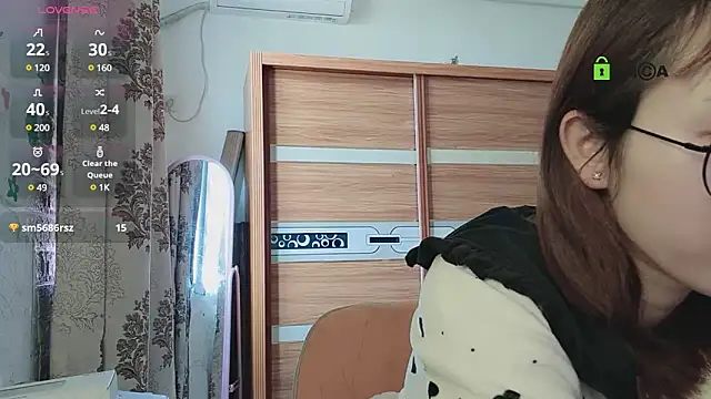 Snapshot of Lili_666 chatting on 03-12-25, 06:29 Lili 666 online show from 03-12-25, 06:29