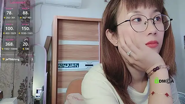 Snapshot of Lili_666 chatting on 03-14-25, 06:10 Lili 666 online show from 03-14-25, 06:10