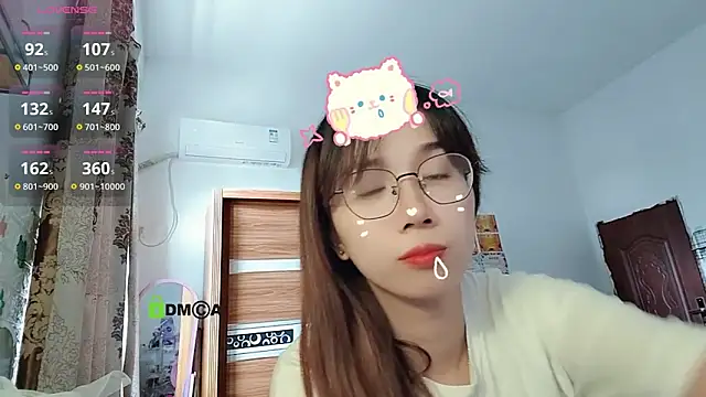 Snapshot of Lili_666 chatting on 09-10-25, 02:22 Lili 666 online show from 09-10-25, 02:22