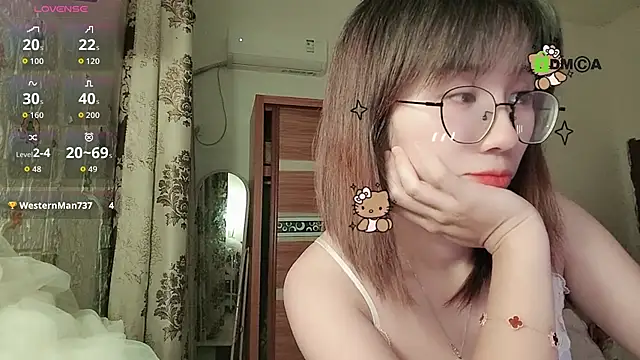 Snapshot of Lili_666 chatting on 09-28-25, 04:56 Lili 666 online show from 09-28-25, 04:56