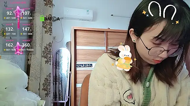 Snapshot of Lili_666 chatting on 12-05-25, 02:31 Lili 666 online show from 12-05-25, 02:31