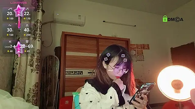 Snapshot of Lili_666 chatting on 01-08-26, 06:32 Lili 666 online show from 01-08-26, 06:32