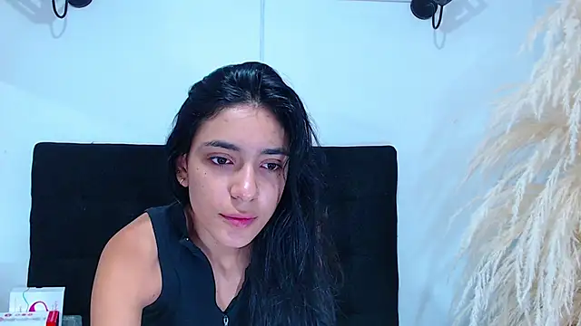 Snapshot of srta_luciana chatting on 07-10-26, 11:46 srta luciana online show from 07-10-26, 11:46