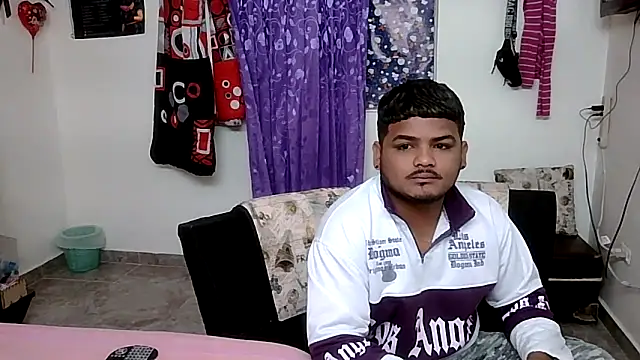 Boycuriousxxx online show from 04-24-26, 10:39