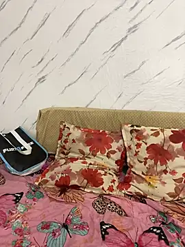 Snapshot of saray_gomez22 chatting on 03-08-25, 01:28 saray gomez22 online show from 03-08-25, 01:28