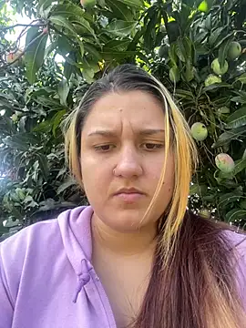 Snapshot of saray_gomez22 chatting on 01-18-26, 05:50 saray gomez22 online show from 01-18-26, 05:50