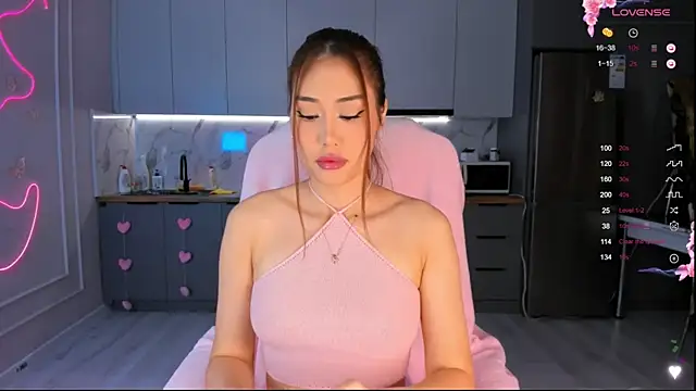 Snapshot of carpe_diemmm chatting on 10-28-25, 02:04 carpe diemmm online show from 10-28-25, 02:04