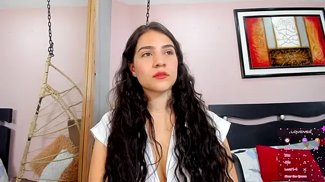 Snapshot of Miranda_doll_ chatting on 01-27-25, 12:16 Miranda doll online show from 01-27-25, 12:16