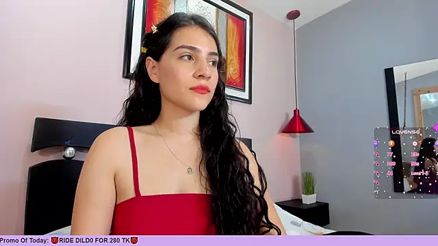 Snapshot of Miranda_doll_ chatting on 01-27-25, 06:20 Miranda doll online show from 01-27-25, 06:20