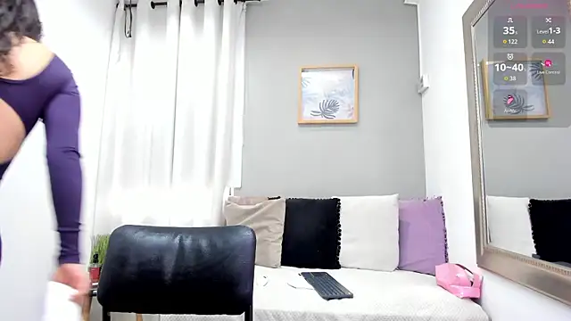 Miranda doll  online show from 07-22-26, 12:30